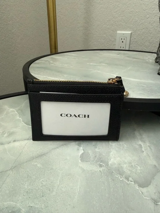 Coach Black Leather Card Case with Gold Zip and Keyring - Picture 2 of 3